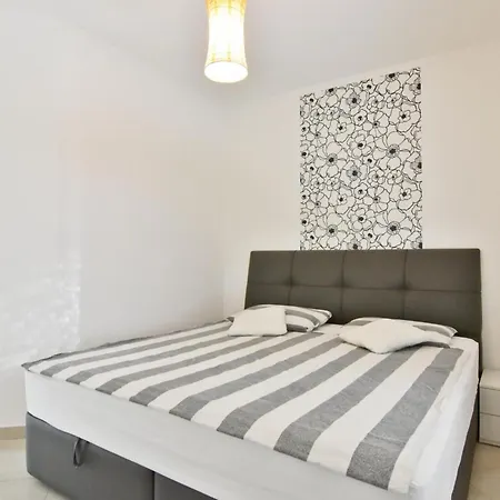 Ines By Interhome Umago